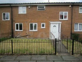 4 Bedroom Terraced h...